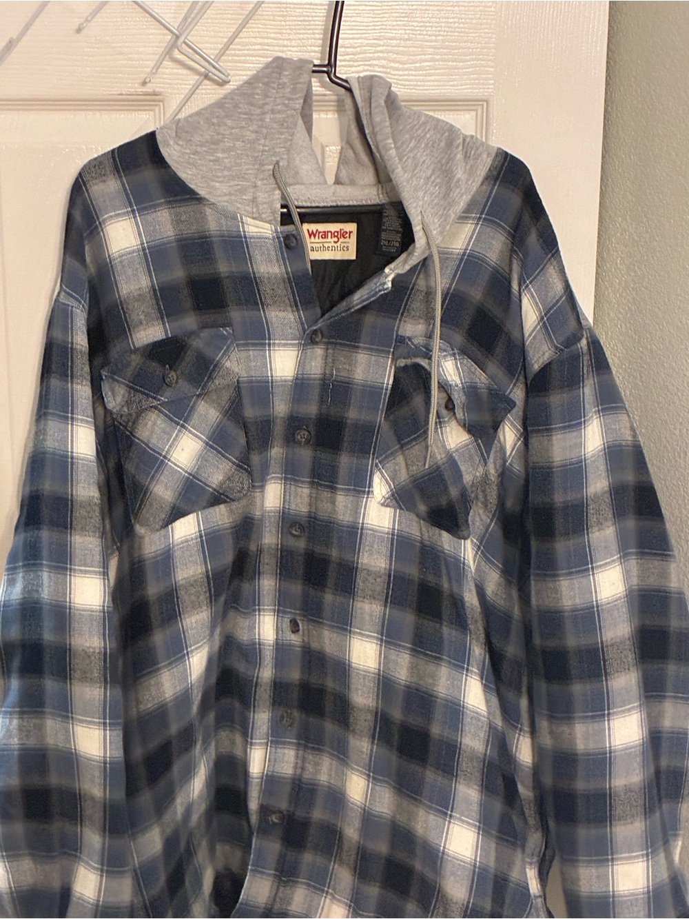 Wrangler Men’s Blue and White Plaid Hooded Button-Down Shirt